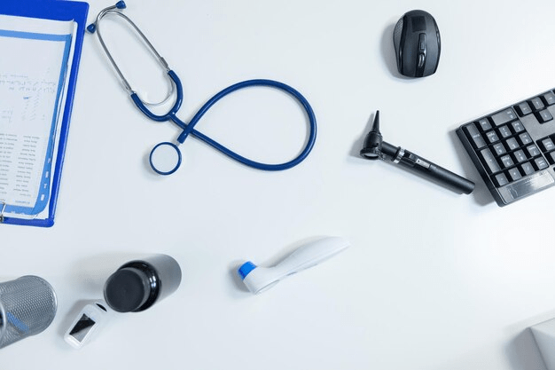 Otorrino (Otorrinolaringologista): saiba como escolher um profissional qualificado.